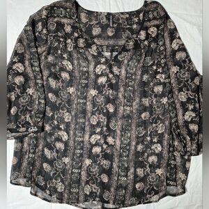 Maurices Sheer Top size 3 22W/24W